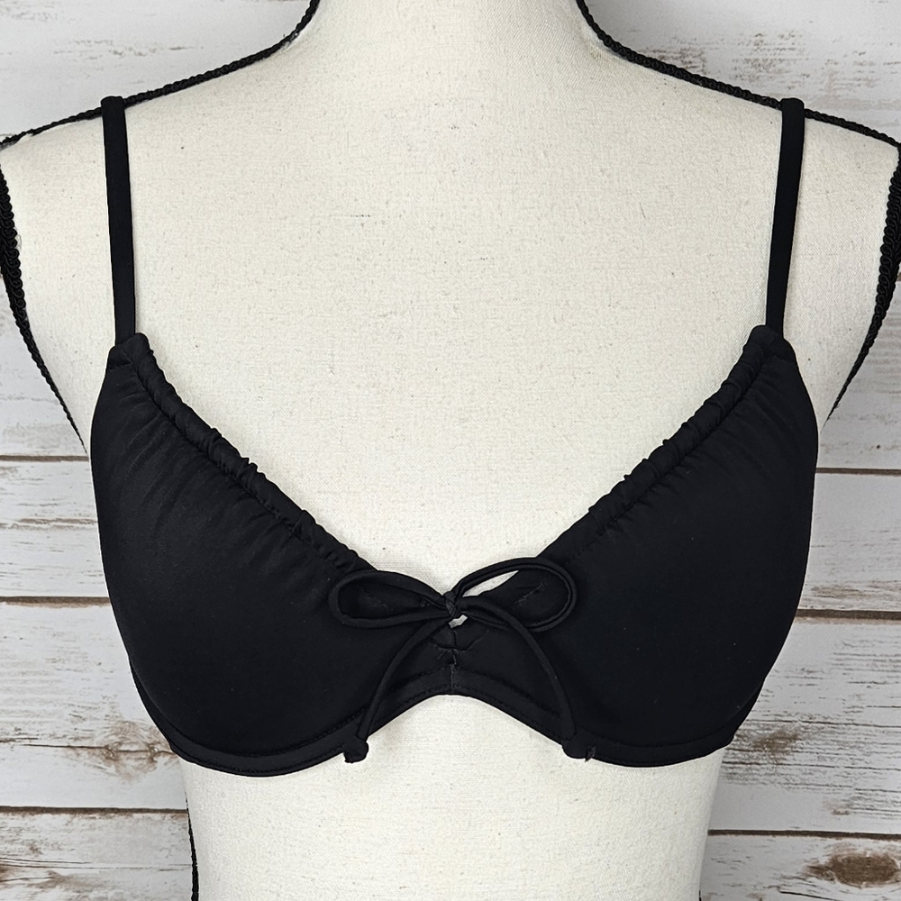 Pink Victoria's Secret Bikini Top Size Small